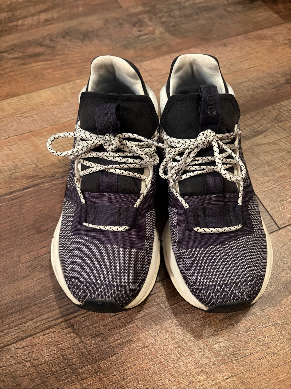 On Cloud sneakers
